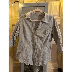 Size L Soft Surroundings Beige Embroidered 3/4 Sleeve V Neck Button Up Shirt